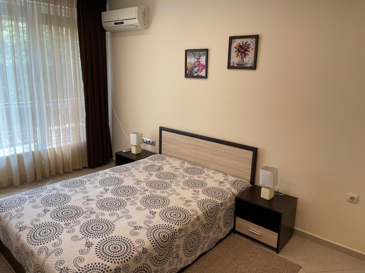 Becentral! By Rv Apartments Varna Exterior photo